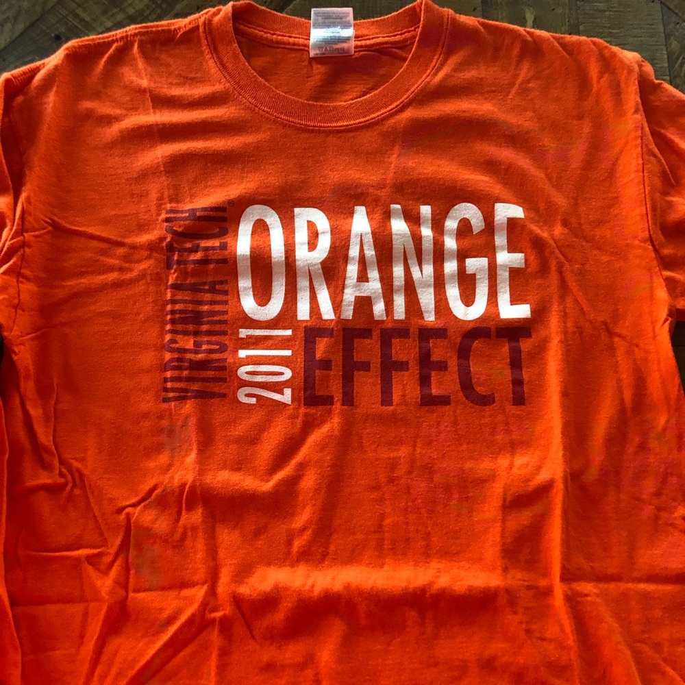 Lot of 4 Virginia tech Hokies tshirts size M & XL